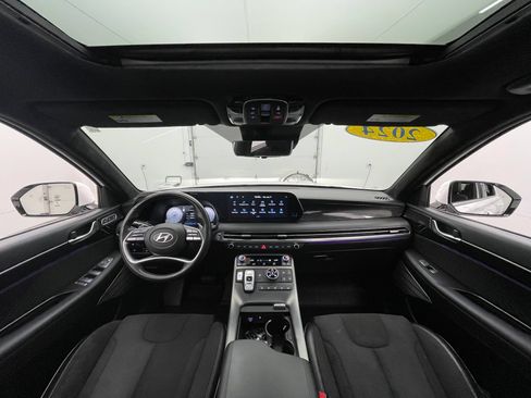 Used 2024 Hyundai Palisade Calligraphy AWD/4WD image 3