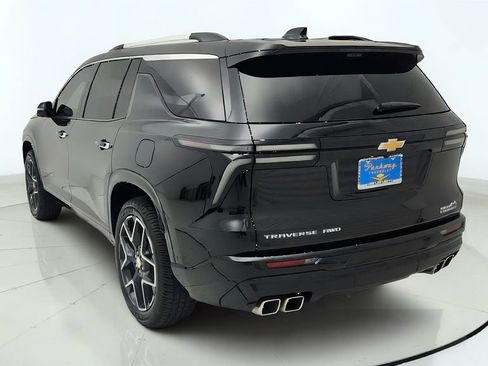 Certified 2025 Chevrolet Traverse High Country w/ LPO, Floor Liner Package AWD/4WD image 5