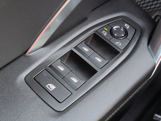 Used 2025 BMW X1 xDrive28i AWD/4WD image 24