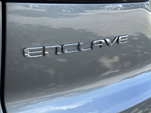 Used 2025 Buick Enclave Preferred image 10