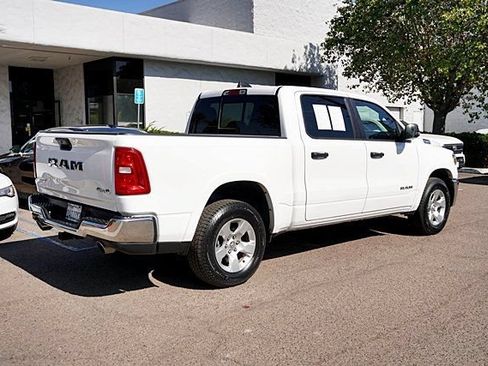 Used 2025 RAM 1500 Big Horn AWD/4WD image 8