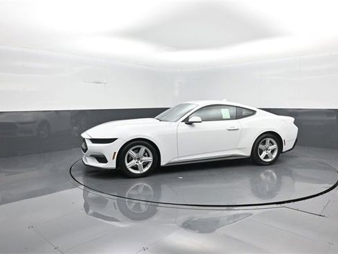 New 2026 Ford Mustang Coupe image 4