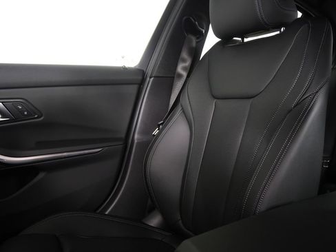 New 2026 BMW 330i Sedan w/ M Sport Package image 22