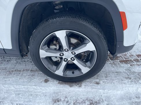 Used 2023 Jeep Grand Cherokee Limited w/ Trailer Tow Prep Group (B) image 6