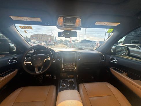 Used 2016 Dodge Durango Citadel w/ Premium Entertainment Group RWD image 18