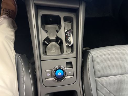 New 2025 Volkswagen Tiguan SE image 26