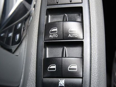 Used 2019 RAM 1500 Classic Warlock AWD/4WD image 25