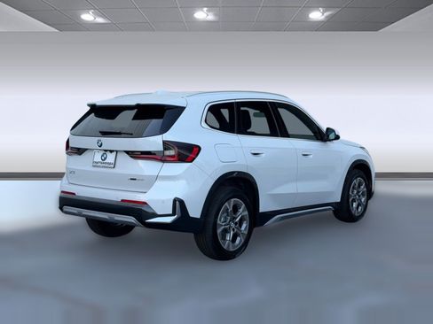 New 2026 BMW X1 xDrive28i w/ Technology Package AWD/4WD image 9