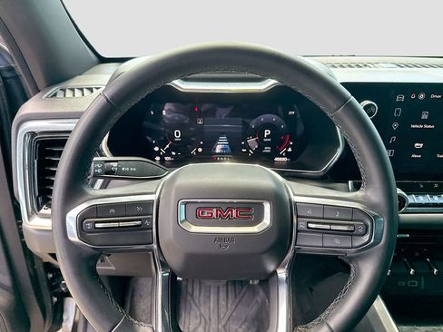 Used 2024 GMC Canyon Elevation w/ Elevation Premium Package RWD image 13