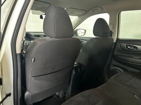 Used 2015 Nissan Rogue SV AWD/4WD image 12