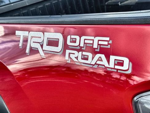 Used 2021 Toyota Tacoma TRD Off-Road image 33
