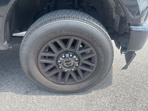 Used 2021 Ford F250 Lariat image 13