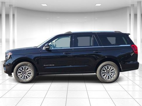 Used 2026 Ford Expedition Platinum AWD/4WD image 2