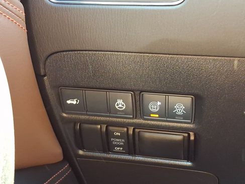 Used 2020 Nissan Armada Platinum AWD/4WD image 29