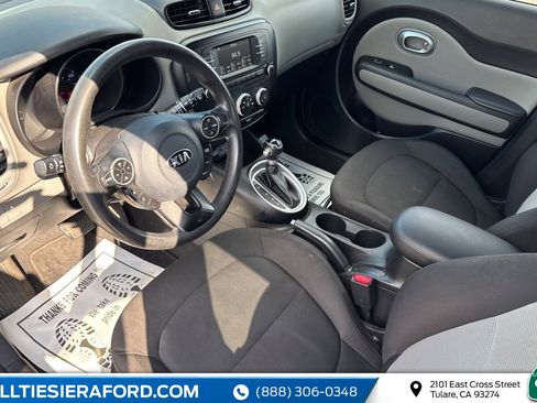 Used 2017 Kia Soul image 7