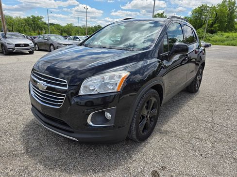 Used 2016 Chevrolet Trax LTZ w/ Midnight Edition FWD image 2