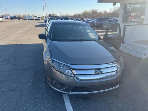 Used 2010 Ford Fusion SE FWD image 15