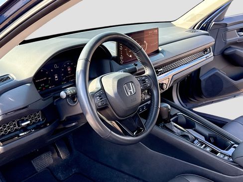 Used 2023 Honda Accord EX-L image 4