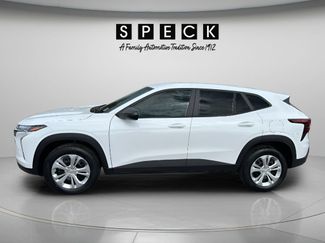 Used 2025 Chevrolet Trax LS FWD video 2