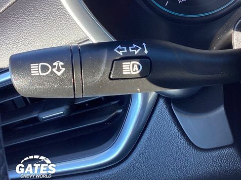 Used 2024 Chevrolet Equinox LT FWD image 25