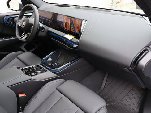 Used 2025 BMW X3 xDrive30i w/ Premium Package image 37