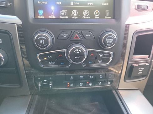 Used 2014 RAM 2500 Limited image 17