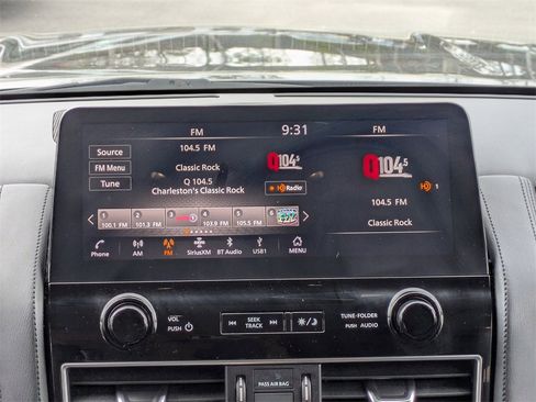 Used 2021 Nissan Armada SL w/ Captain's Chairs Package image 18