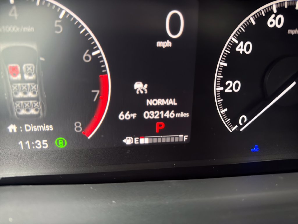 Used 2023 Honda Pilot Touring image 12
