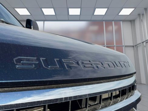 Used 2022 Ford F250 Lariat w/ Tremor Off-Road Package image 7