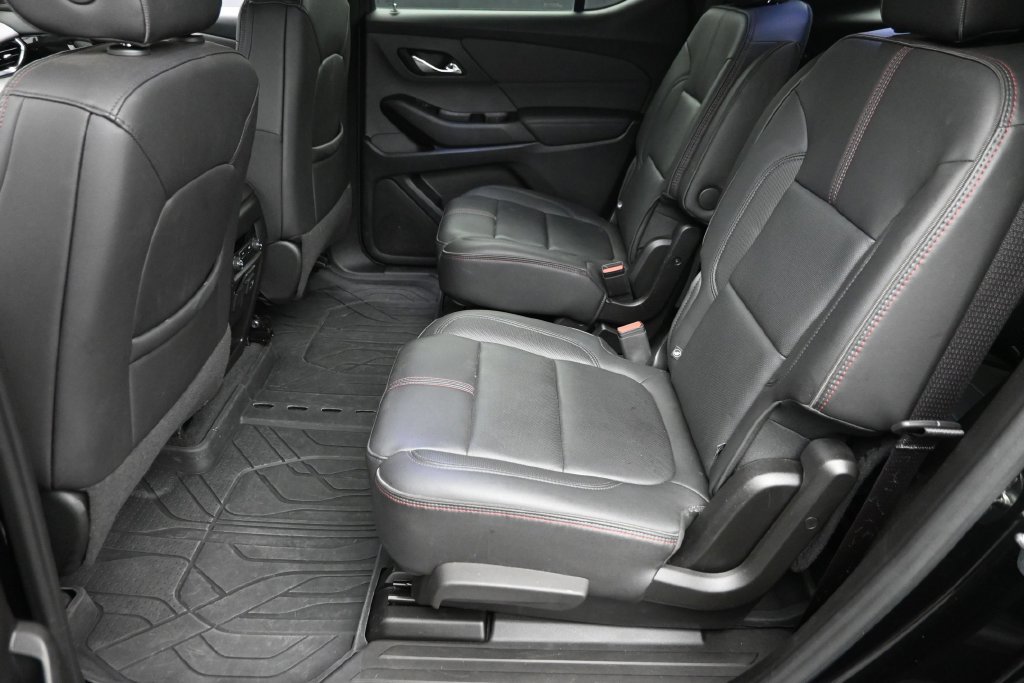 Used 2023 Chevrolet Traverse RS w/ LPO, Floor Liner Package AWD/4WD image 15