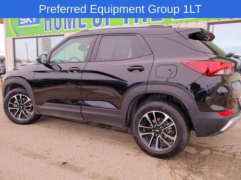 Used 2025 Chevrolet TrailBlazer LT image 4