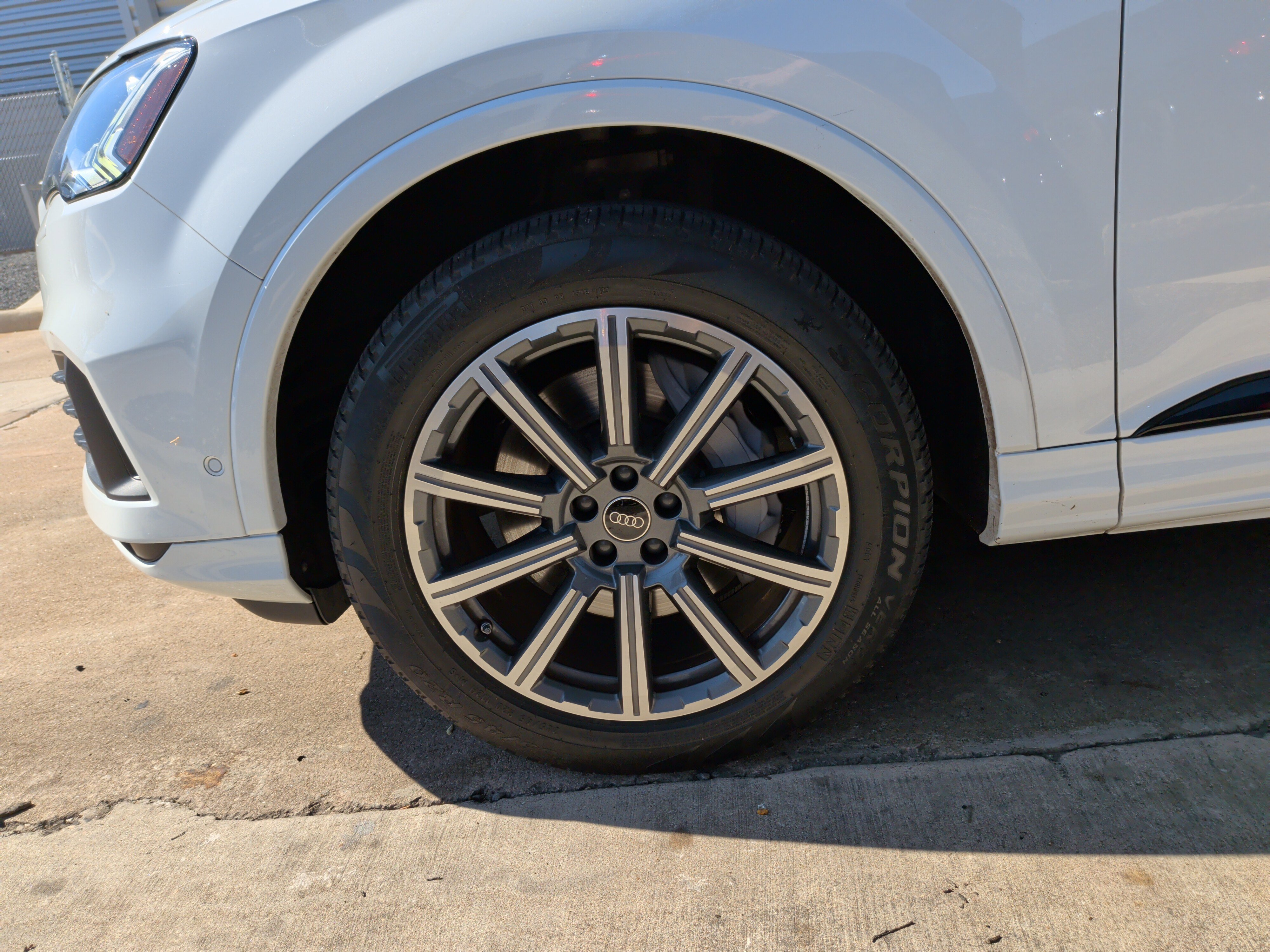 Used 2023 Audi Q7 2.0T Premium Plus w/ Premium Plus Package AWD/4WD image 12