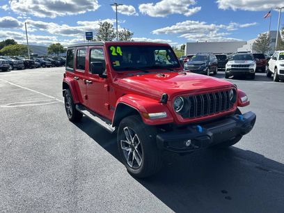 Used 2024 Jeep Wrangler Unlimited w/ Convenience Group