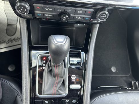 Used 2022 Jeep Compass Trailhawk image 30