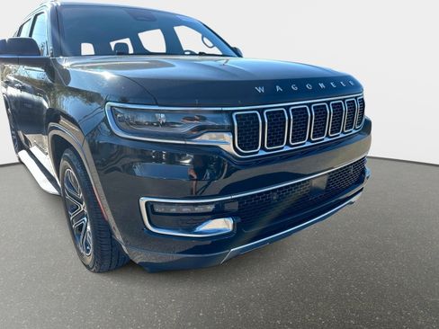 Used 2022 Jeep Wagoneer Series III w/ Flexible Seating Group AWD/4WD image 9