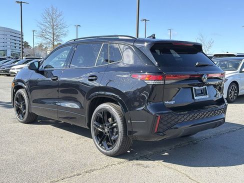 New 2026 Volkswagen Tiguan SE R-Line image 3