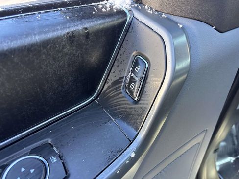 Certified 2022 Ford F150 XLT w/ Equipment Group 302A High image 15