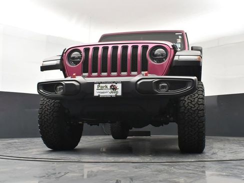 Used 2022 Jeep Wrangler Unlimited Rubicon w/ LED Lighting Group AWD/4WD image 20