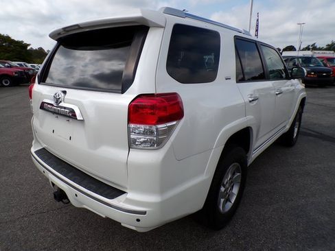 Used 2011 Toyota 4Runner SR5 image 4