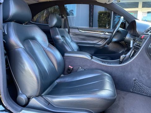 Used 2001 Mercedes-Benz CLK 55 AMG Coupe image 21