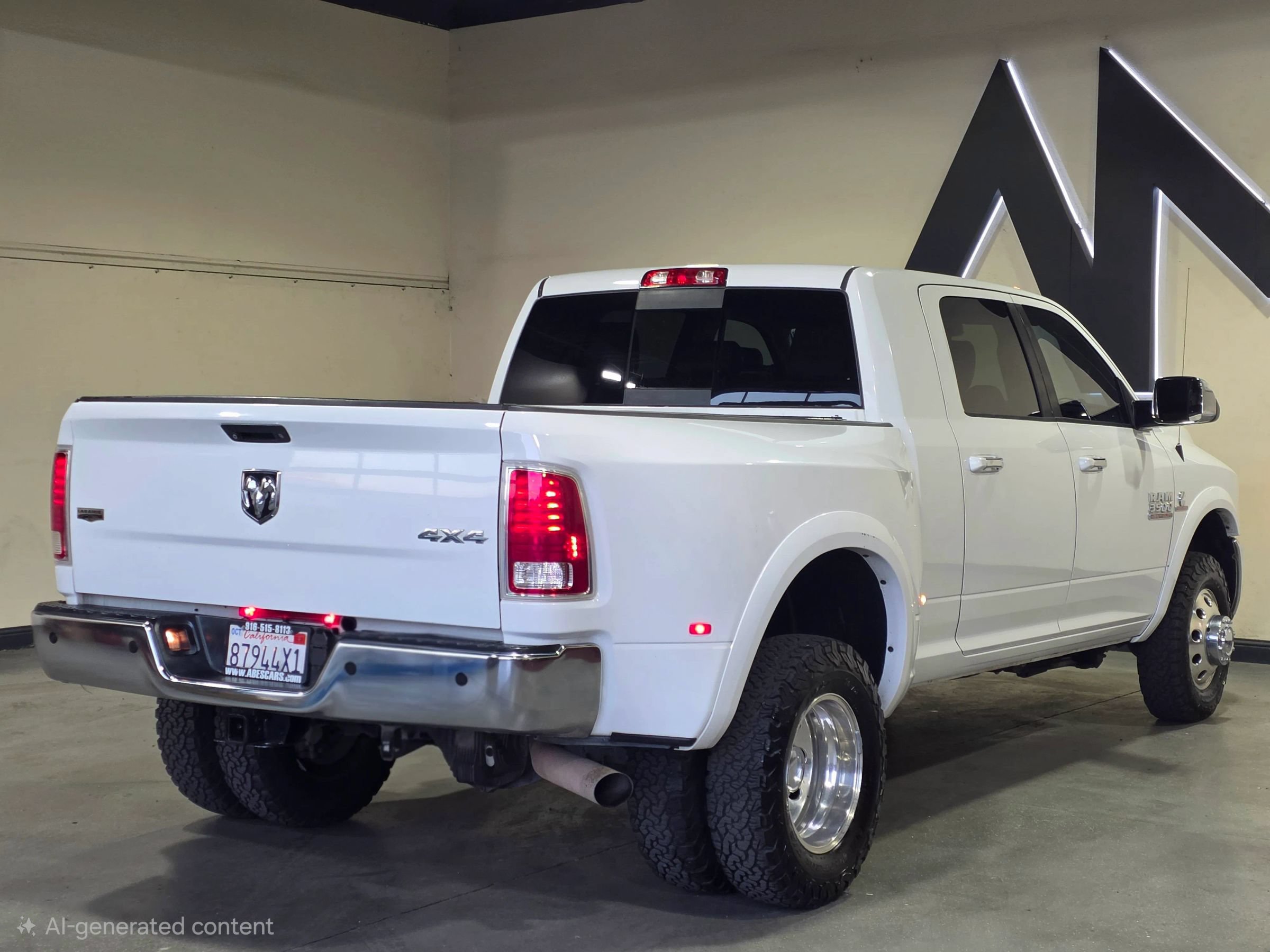 Used 2015 RAM 3500 Laramie AWD/4WD image 4