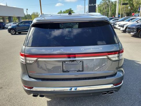 Used 2024 Lincoln Aviator Reserve AWD/4WD image 8