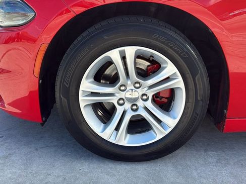 Used 2019 Dodge Charger SXT w/ Leather Interior Group image 17