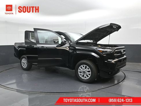 Used 2025 Toyota Tacoma SR RWD image 50