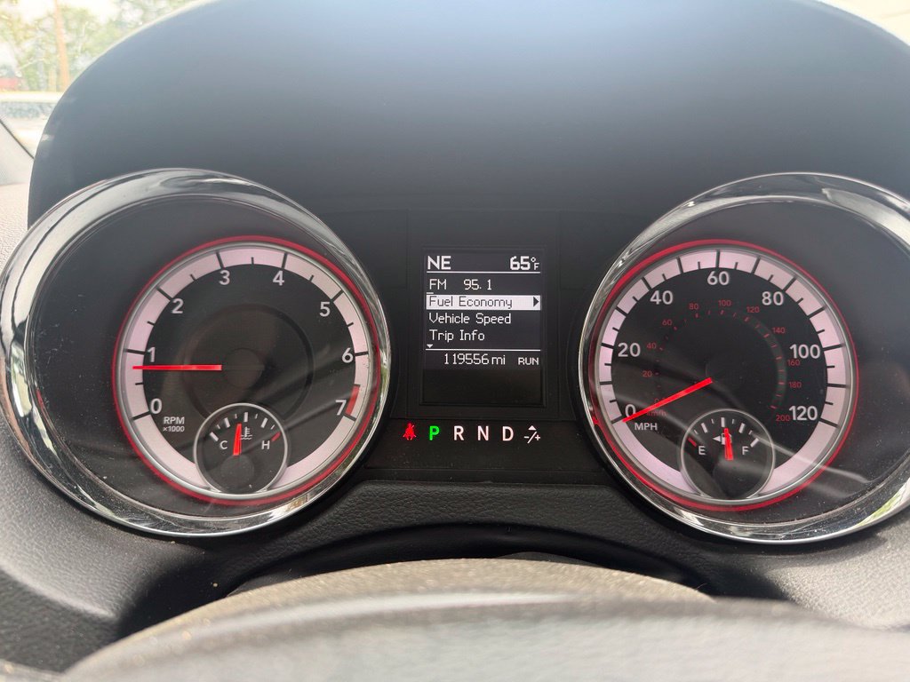 Used 2013 Dodge Grand Caravan R/T w/ Safety Sphere Group FWD image 19