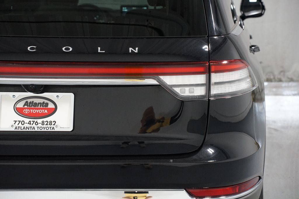 Used 2023 Lincoln Aviator 2WD w/ Premium Package image 10