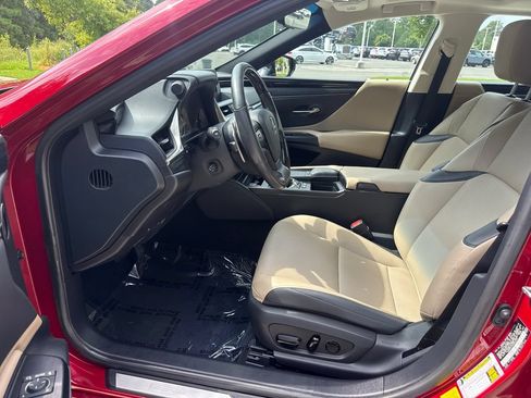 Used 2021 Lexus ES 300h w/ Premium Package FWD image 12