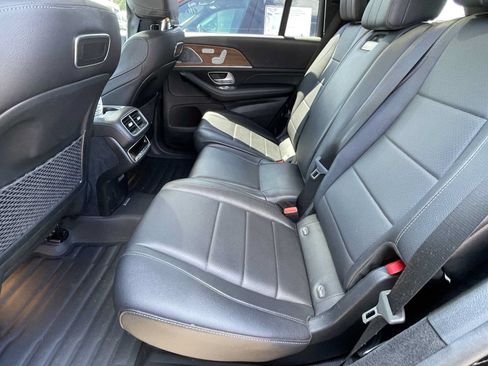 Used 2020 Mercedes-Benz GLS 450 4MATIC image 11