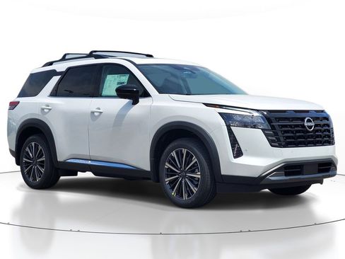 New 2026 Nissan Pathfinder Platinum AWD/4WD image 1