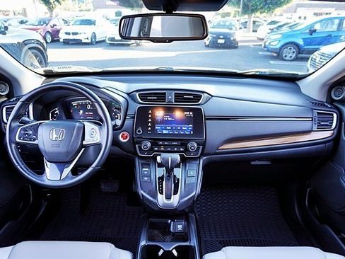 Used 2018 Honda CR-V Touring image 19